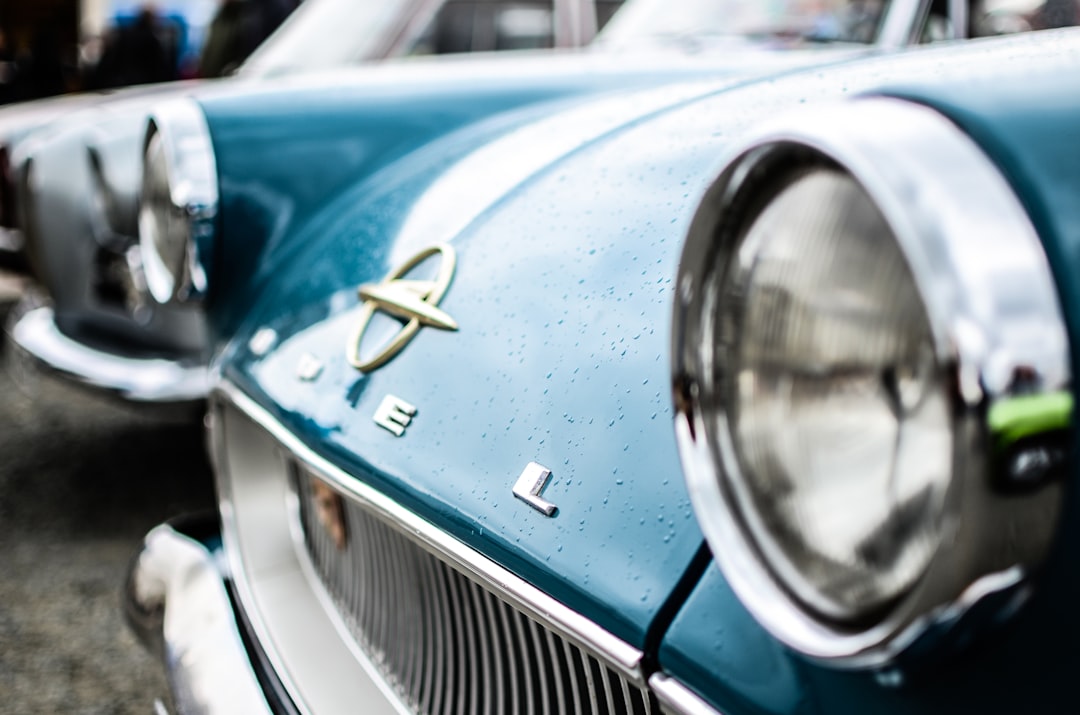voiture vintage verte