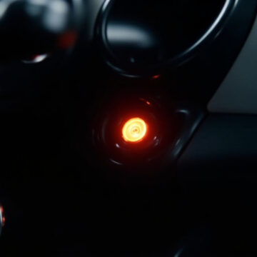 Voyant orange sur la peugeot 108 : explications essentielles