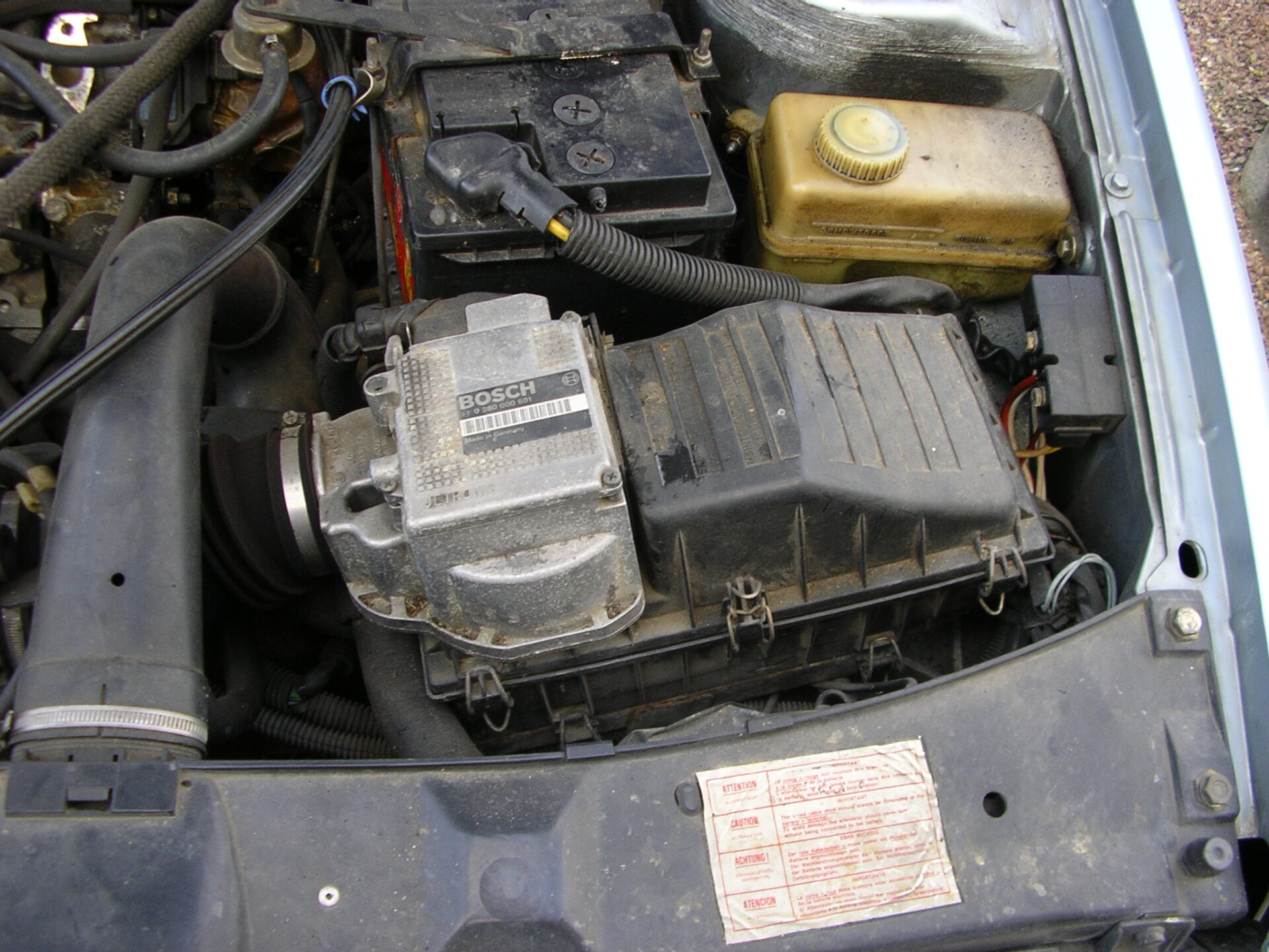 Fichier:L-Jetronic 405sri88.JPG