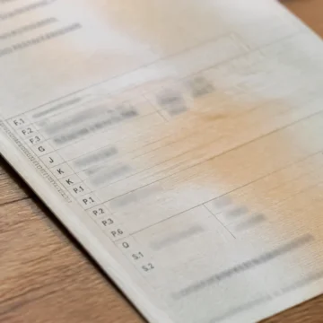 que-signifient-les-reperes-f1-f2-et-f3-sur-une-carte-grise-without-any-text Que signifient les repères F1, F2 et F3 sur une carte grise ? without any text