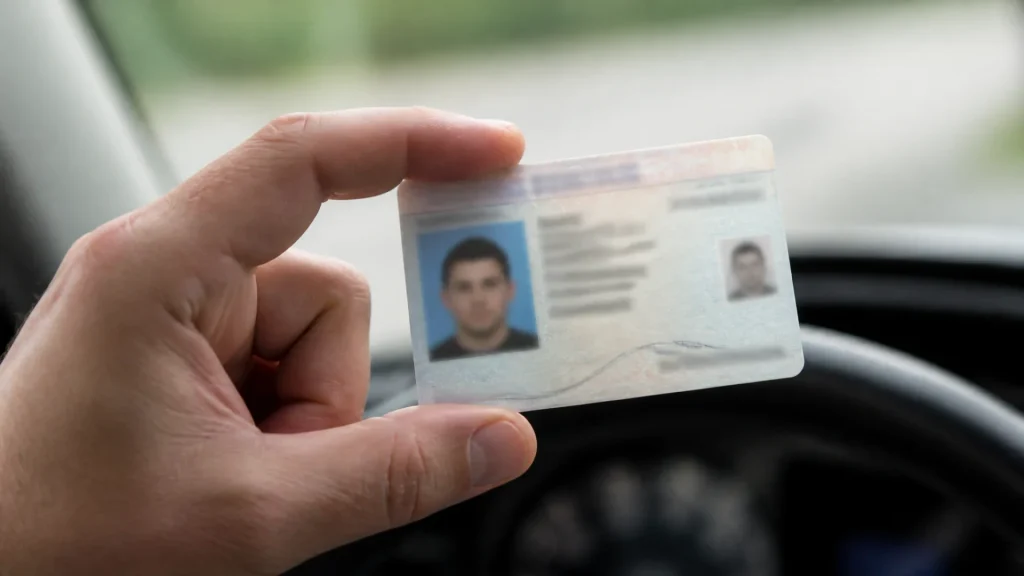 What does the letter C on a driver's license mean? (without any text)